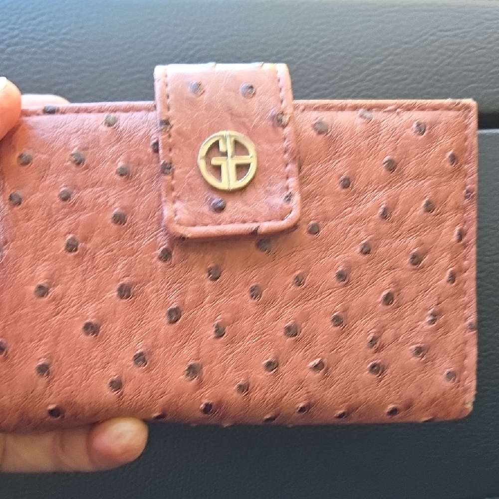 Gianni Bernini TAN faux Ostrich Wallet  EUC.                        (BIN 005)
